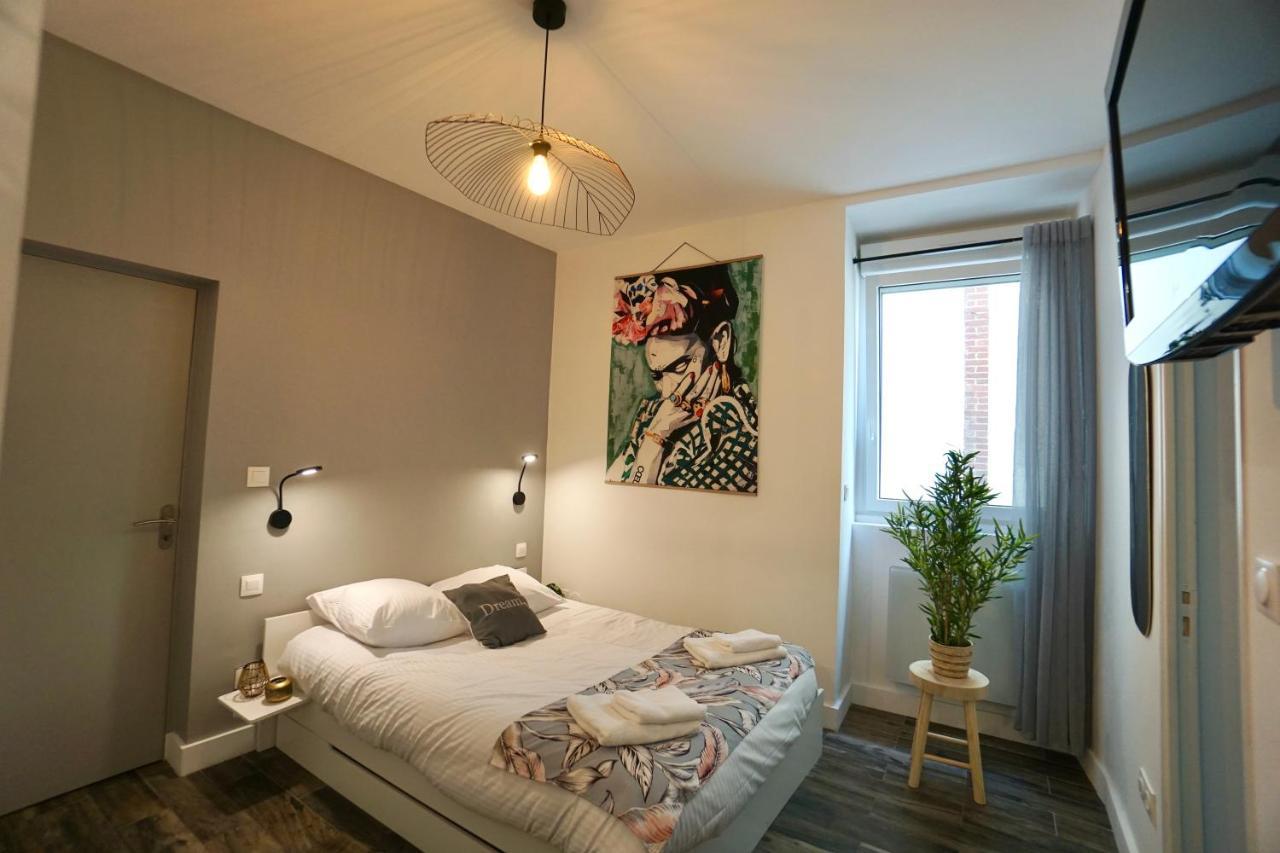 Апартаменти Le 12 * Hyper Centre* Лор'ян Екстер'єр фото